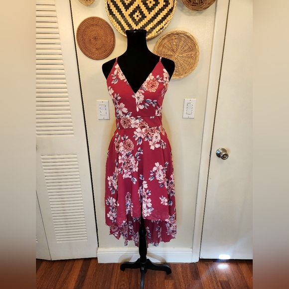 LAST ONE! High-low Floral Dress With Lace Back - Picture 5 of 11